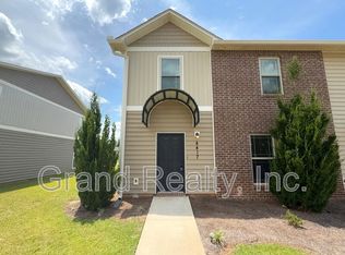 4417 Village Oak Ln, Pace, FL 32571