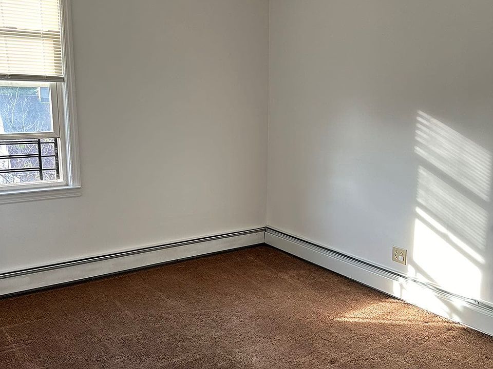 1st image of 4514 159th St Floor 2