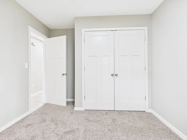 1206 Foxridge Dr — Photo 17