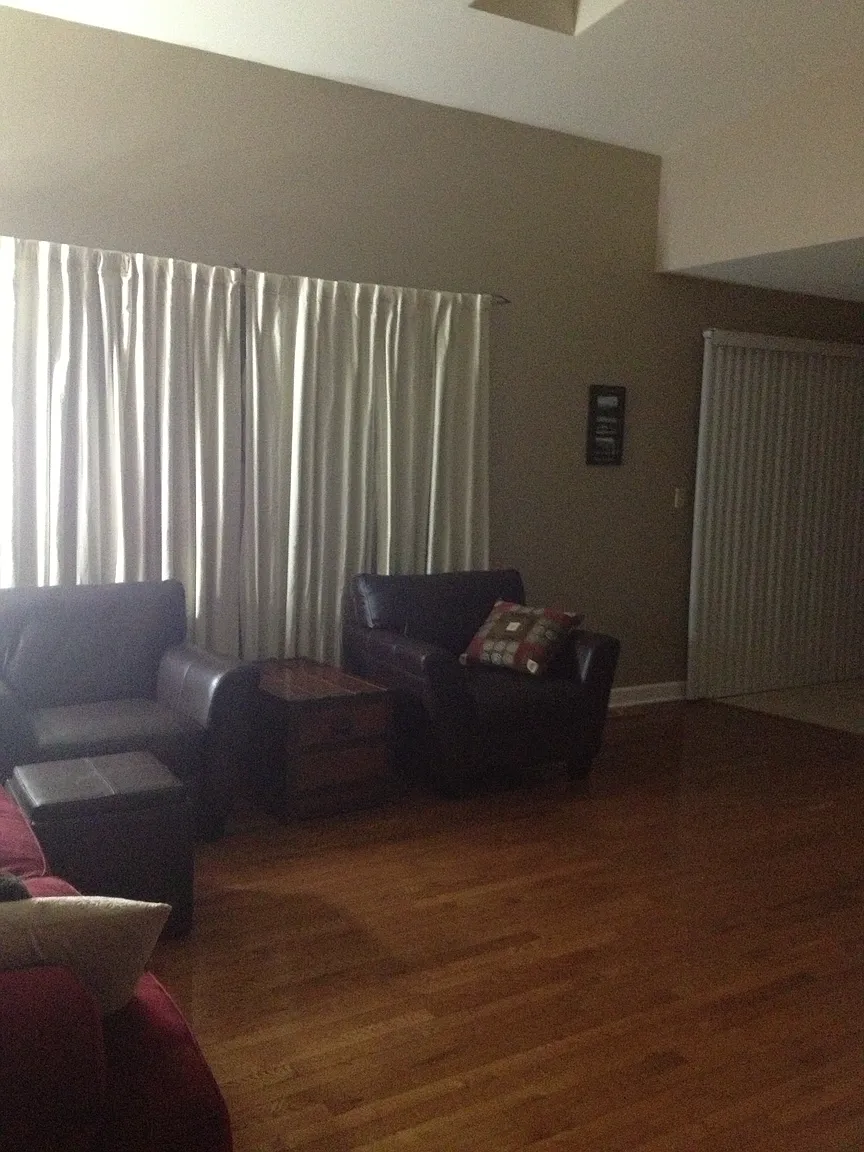 405 Farmbrook Ct photo 1