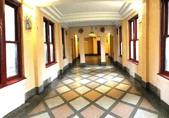 Rented by Mendy Realty Inc | media 22