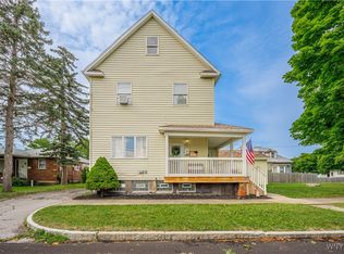 402 38th St, Niagara Falls, NY 14303