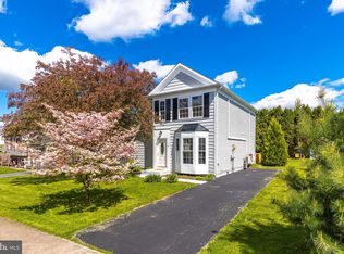 17 Lilac Dr, Mechanicsburg, PA