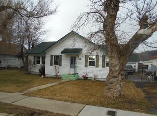 512 W 3rd St, Dorris, CA 96023