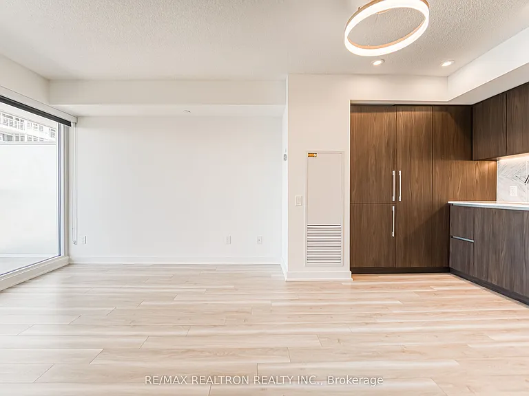 17 Bathurst St #2603 — Photo 19
