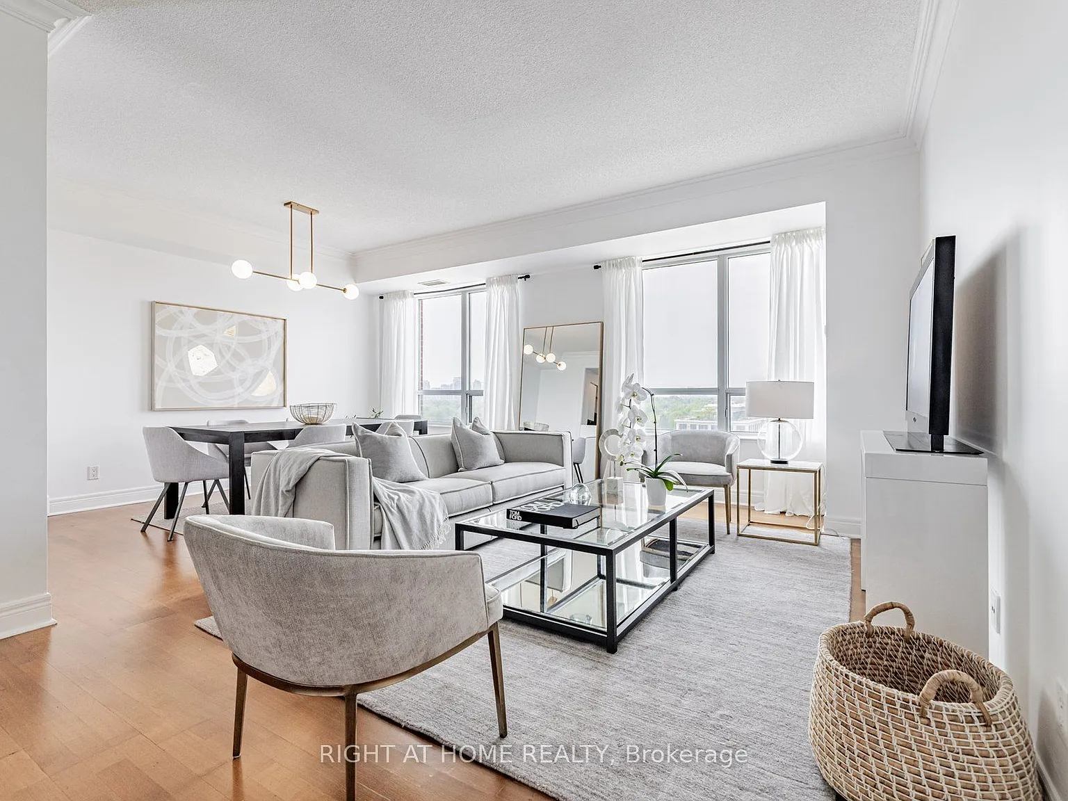 3 bed, $3,890 — Photo 3