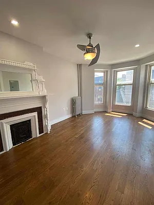 Rented by The Brokerage Group LLC | media 31