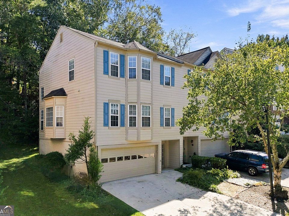 1st image of 2462 Valley Cove Dr