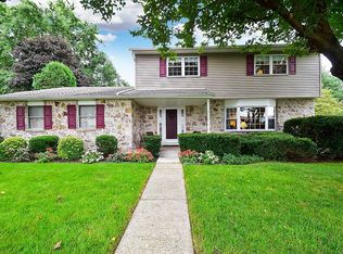 2225 Aster Rd, Macungie, PA 18062