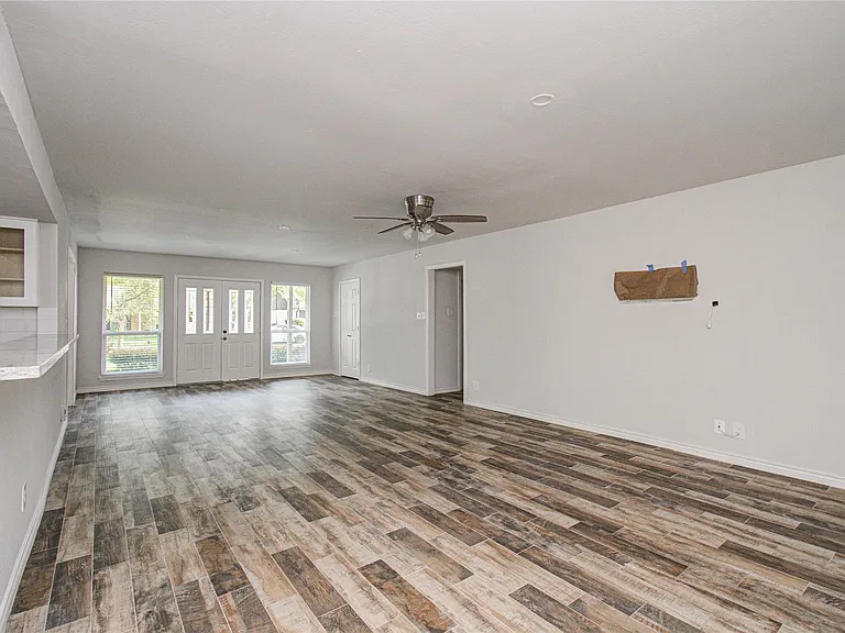 5507 Braesvalley Dr — Photo 24