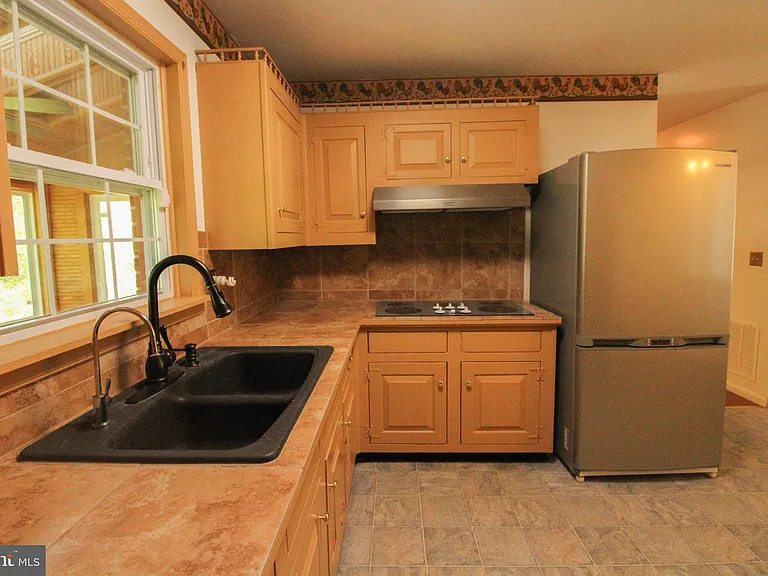 11 Hickory Ln — Photo 19
