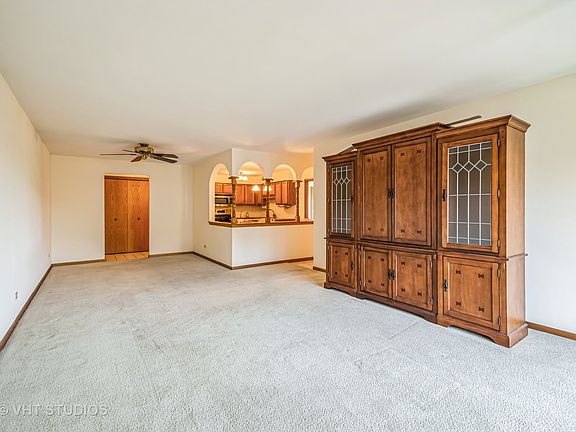 5th image of 6430 W Belle Plaine Ave APT 502