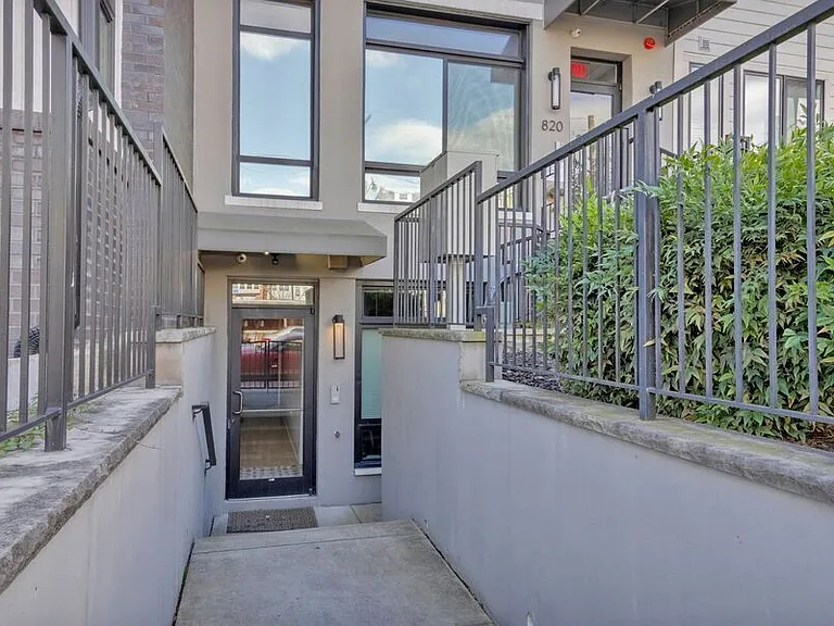 820 Kennedy St NW #2 — Photo 3