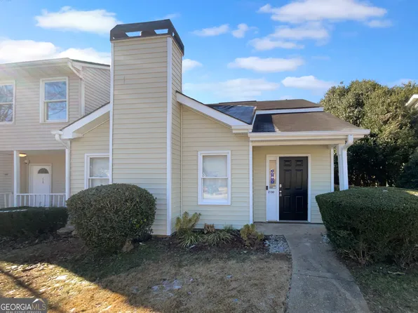2190 Wellington Cir, Lithonia, GA 30058