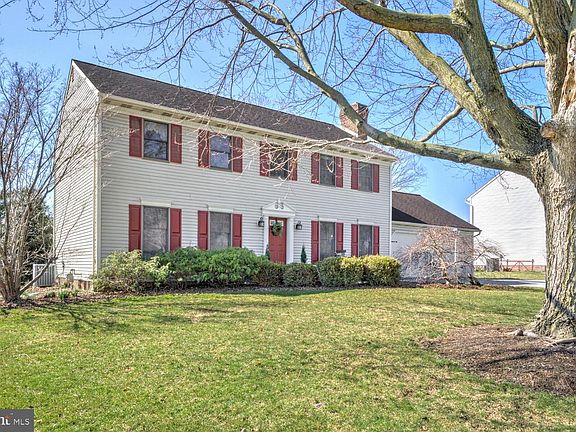 3rd image of 3880 Nolt Rd