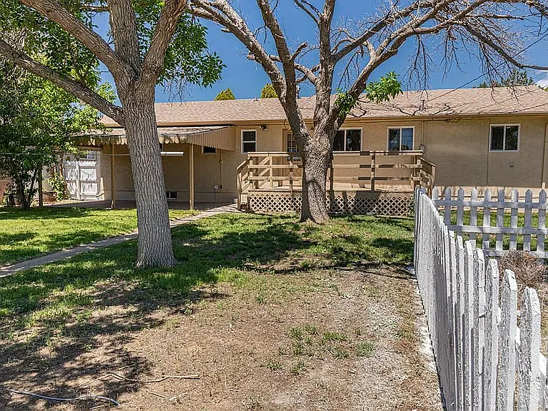 65 University Cir — Photo 11