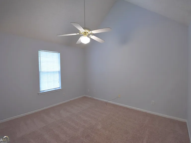 147 S Fairfield Dr — Photo 17