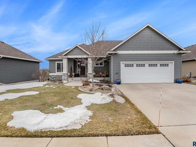 607 S Red Spruce Cir, Sioux Falls, SD, 57110