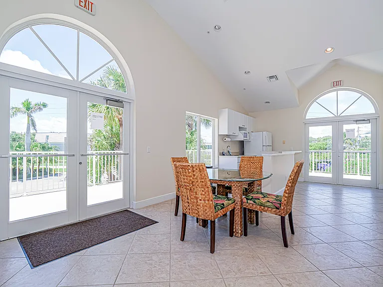 2700 Ocean Dr #208S — Photo 40