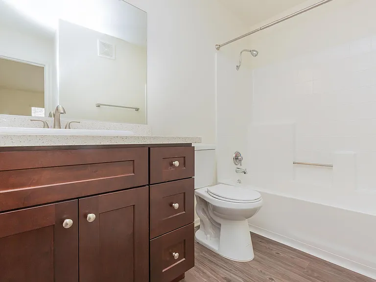 Windrose Apartments — Photo 21