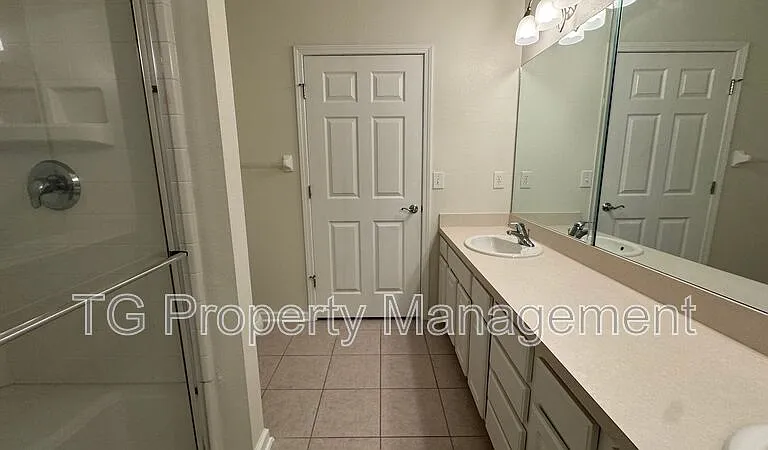 11251 Campfield Dr #3402 — Photo 10