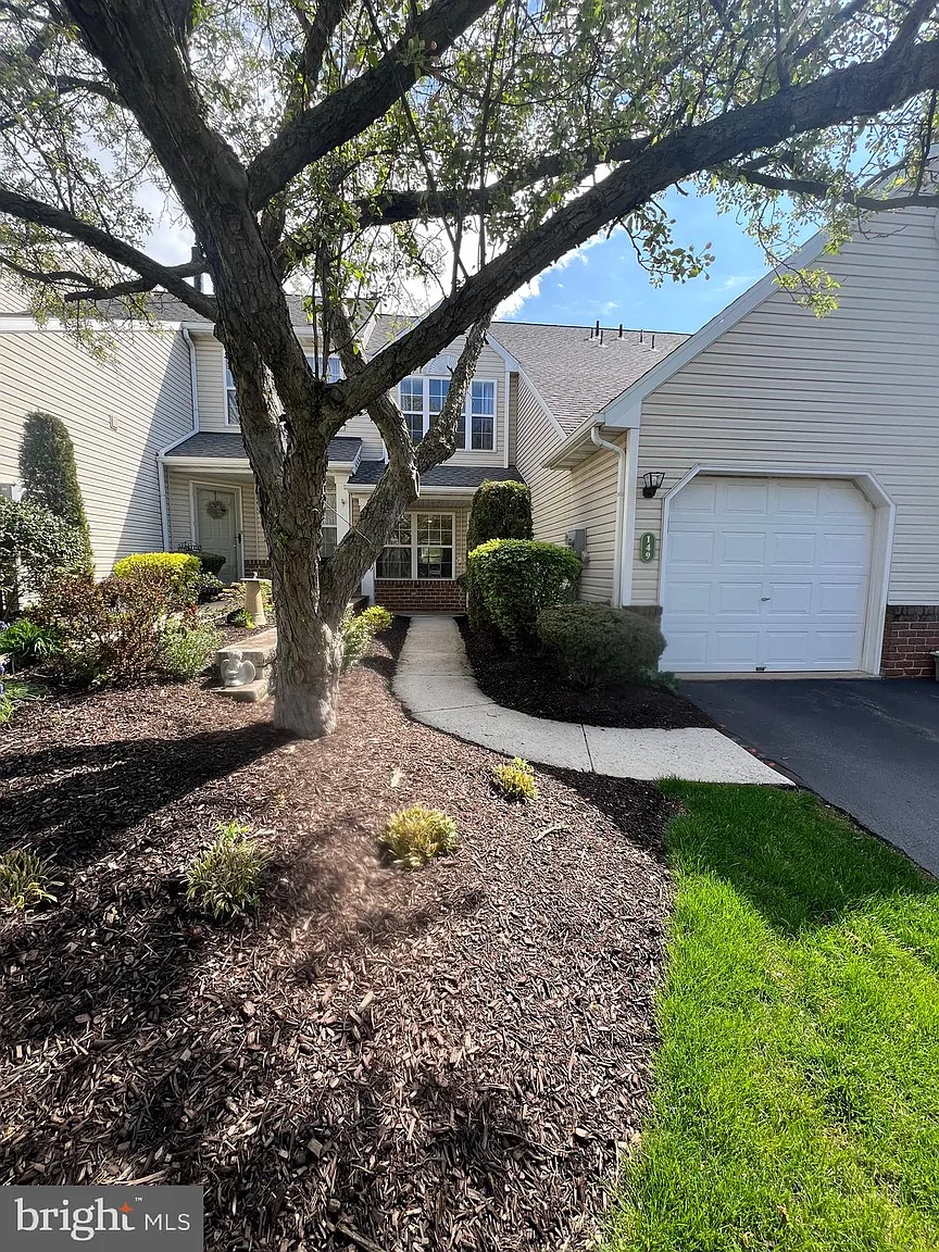 149 Hickory Ln photo 1