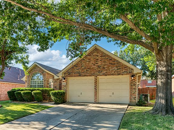 2nd image of 2309 Henley Ct