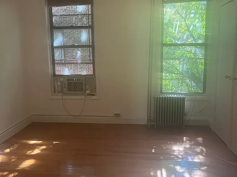 1413 Lexington Ave #2 — Photo 5