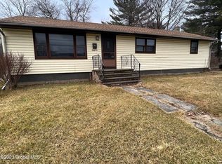 32 Corliss Ave, Rensselaer, NY 12144