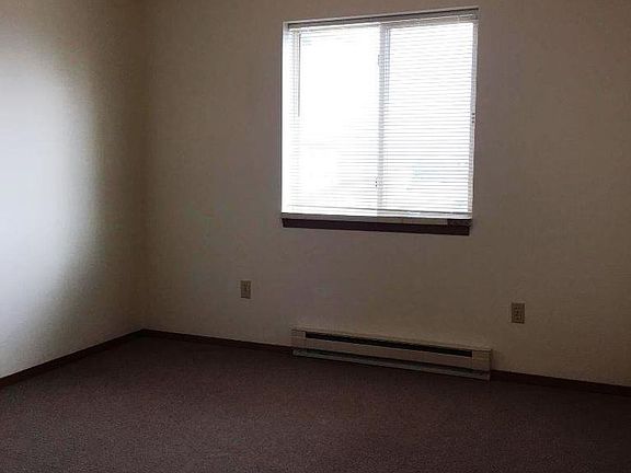 5th image of 1650 33rd Ave S #304