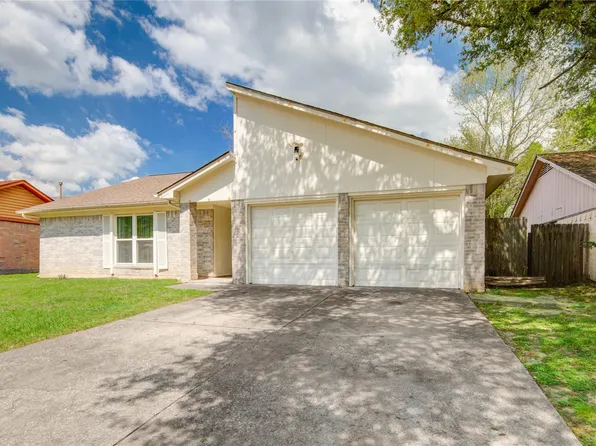 7479 Woodoak Dr, Houston, TX 77040