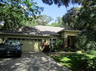 518 Lakewood Dr, Brandon, FL 33510