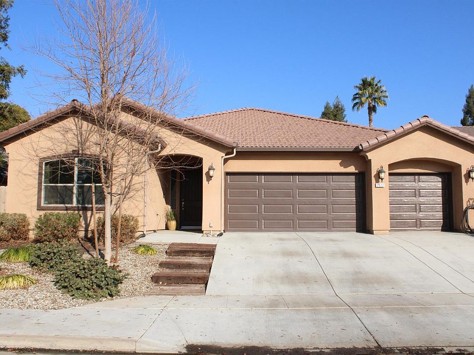 1st image of 3922 E Willow Ave