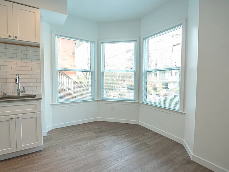 Union Apartments — Photo 7