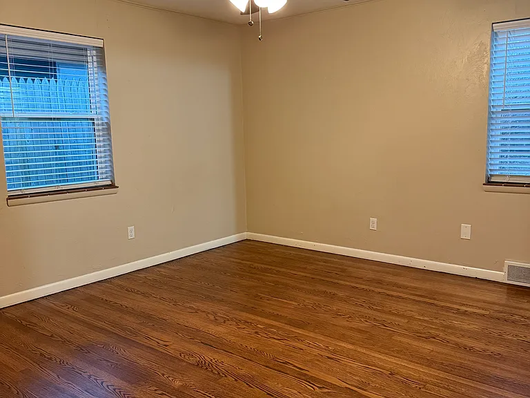 9641 Village Dr — Photo 22