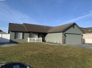 6004 Klickitat Ln, Pasco, WA 99301