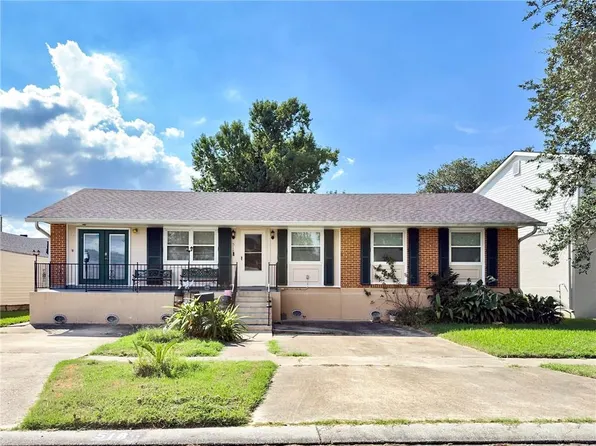 518 E Louisiana State Dr, Destrehan, LA 70065