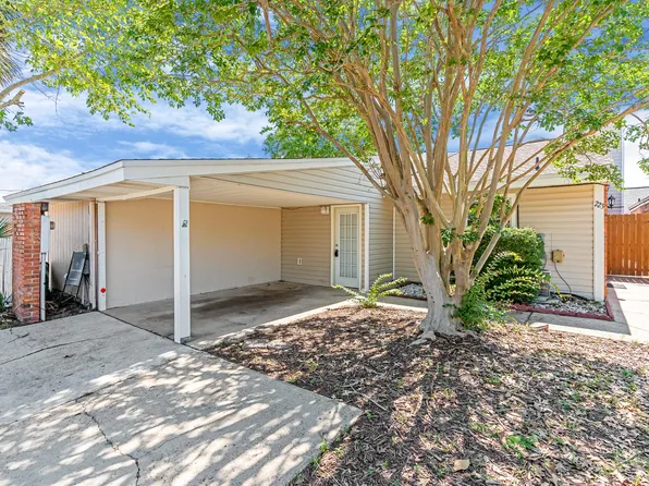 223 Indian Oaks Dr, Destin, FL 32541