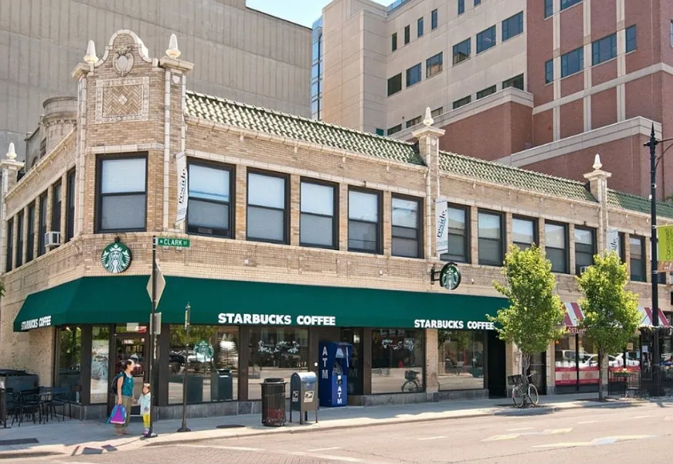 2525 N. Clark
