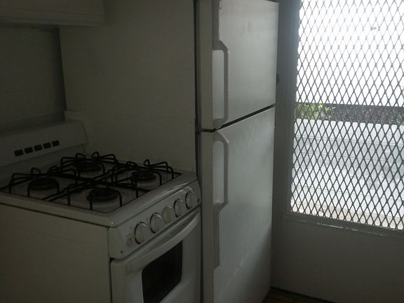 5th image of 759 Meridian Ave APT 1
