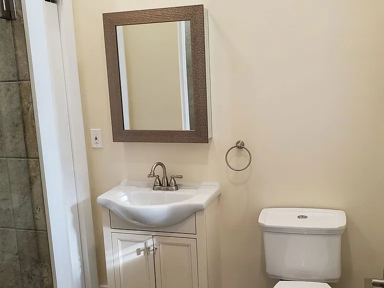 149 Peachtree Cir NE #16 — Photo 2