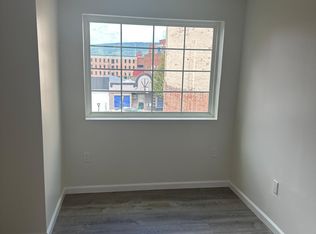 8 Pine St, Pittston, PA 18640