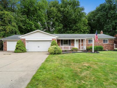 39488 Lanse Creuse St, Harrison Township, MI, 48045