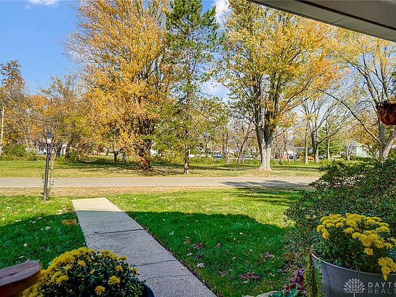 5th image of 1012 Wiles Dr