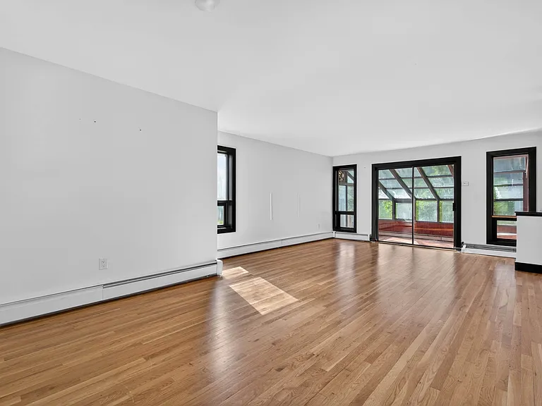40 Felter Hill Rd — Photo 5