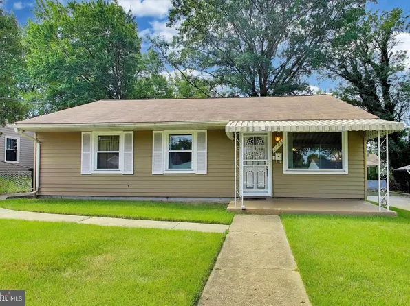 1105 Wentworth Dr, Oxon Hill, MD 20745