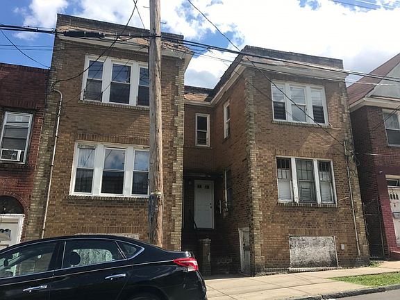 2nd image of 305 Gordon St #307