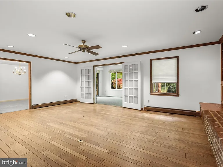 2177 Manchester Rd — Photo 14