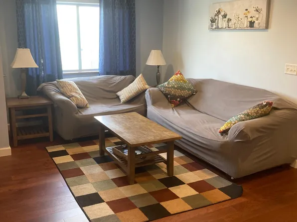 211 1st St NE APT 402, Rochester, MN 55906