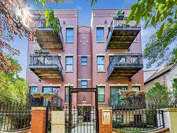 2nd image of 1618 N Claremont Ave APT 1S